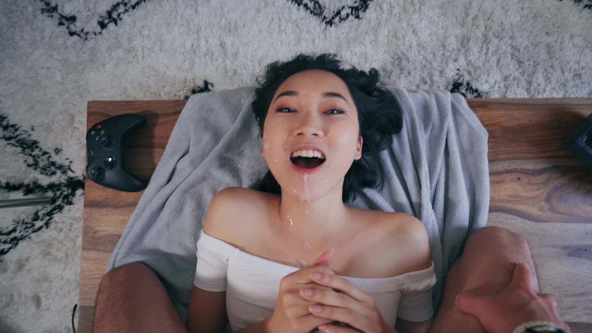 Luna X James Anal Sex For Asian Amateur Gf Playing Sekiro The Sex