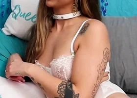 Nina Nova