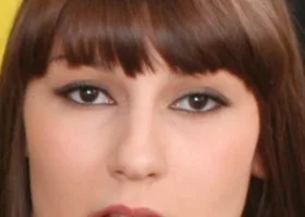 Anna Dark