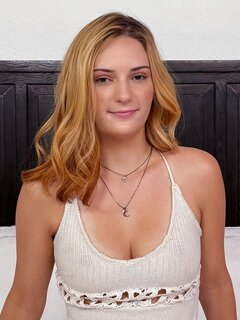 Carlee Sky