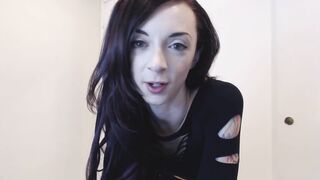 Miss London Lix - Pain for pleasure