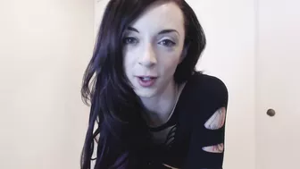 Miss London Lix - Pain for pleasure