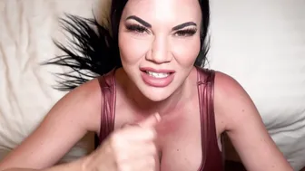 Jasmine Jae - SLUTTY AUNTY SNEAKY VACATION FUCK - Manyvids