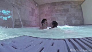 MySweetApple - Underwater Footjob in a Jacuzzi