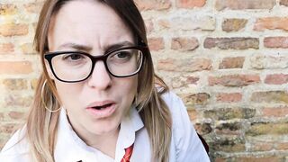 Innocenthotwifexxx - Spanking for cheeky school girl brat