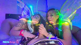 Thalia Rhea, Sasha Tatcha - Neon Fairies Double Team The Dj's Cock! - RaveBunnys