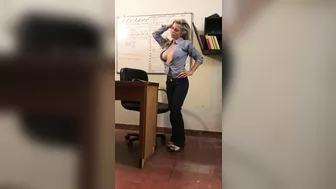 Rebecca de Winter - At school