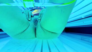 19HoneySuckle - Solarium Solo - OnlyFans