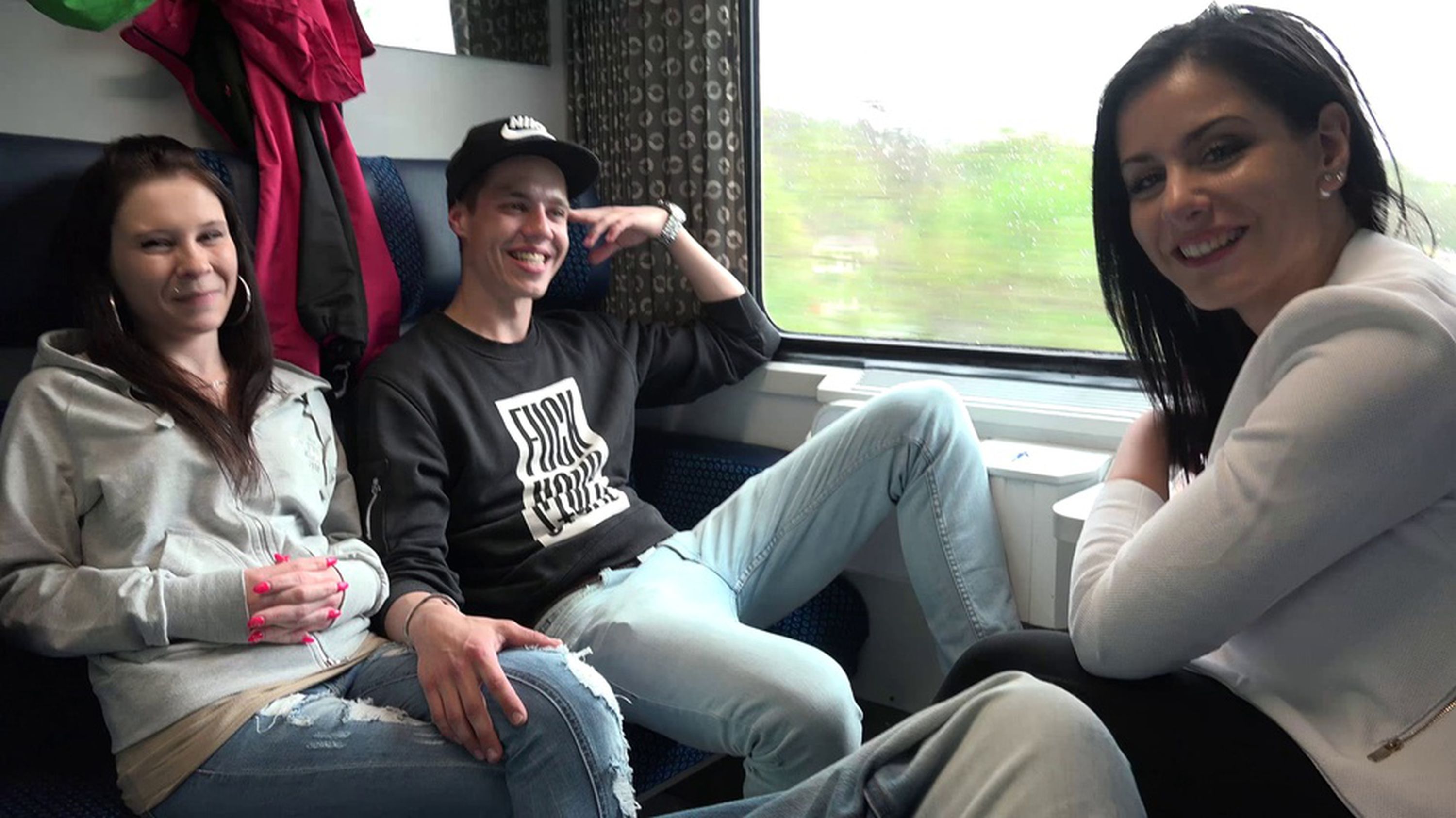 Teenagers Fuck on Train picture
