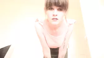 Sydney Harwin - Mommy's Back For Good This Time
