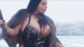 Korina Kova - The Return or Queen Kova