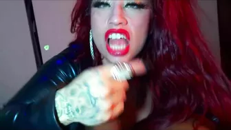 King Cure TV - Miss Poison Gets CREAMED