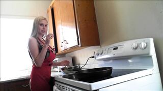 Kristi Lovett - Kristi Makes You Breakfast