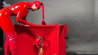 Miss Fetilicious - BTS Vac Cube Shoot