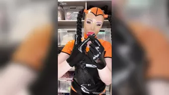 Miss Fetilicious - Latex Workout (Part 1)