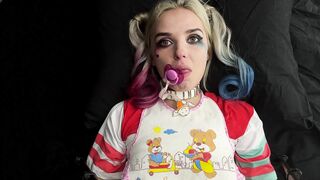 Lil cosplay slut - Harley Quinn is waiting for her daddy