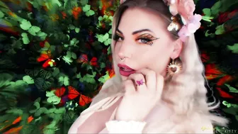 Goddess Blonde Kitty - Cult Of The Monarch
