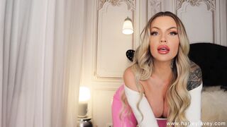 Goddess Harley LaVey - Pussy Free Fag