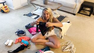 ErikaSwingz - Folding Laundry and Teasing